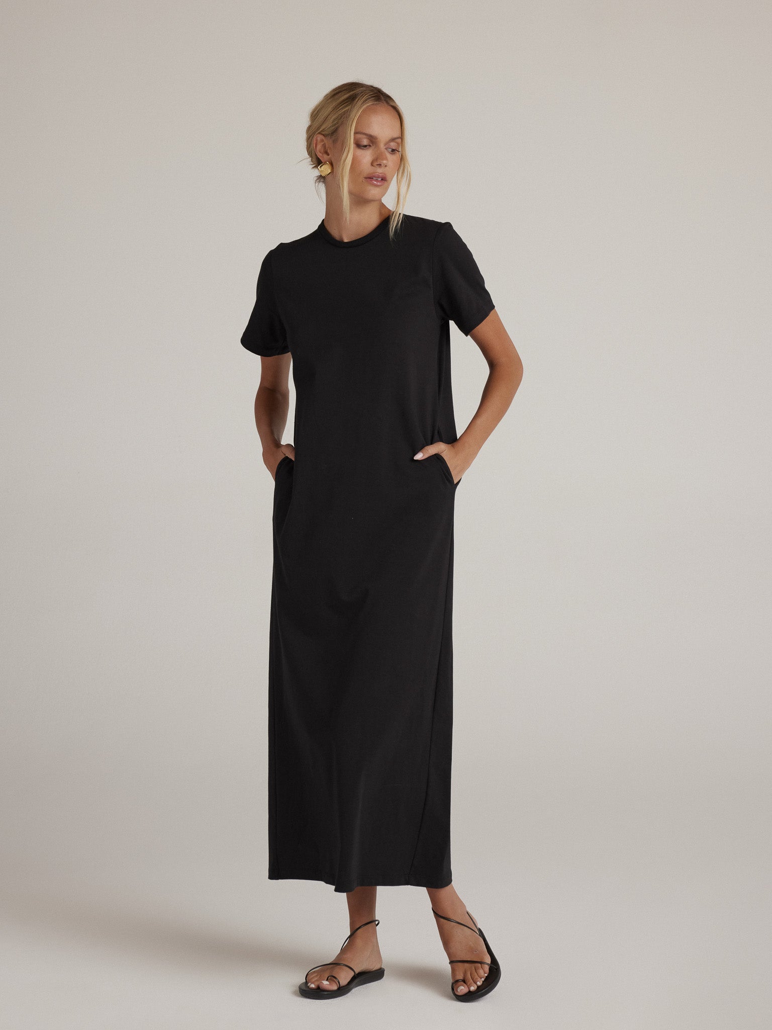 Walker Maxi Dress / Black XSmall / Black Walker Maxi Dress / Black XSmall / Black
