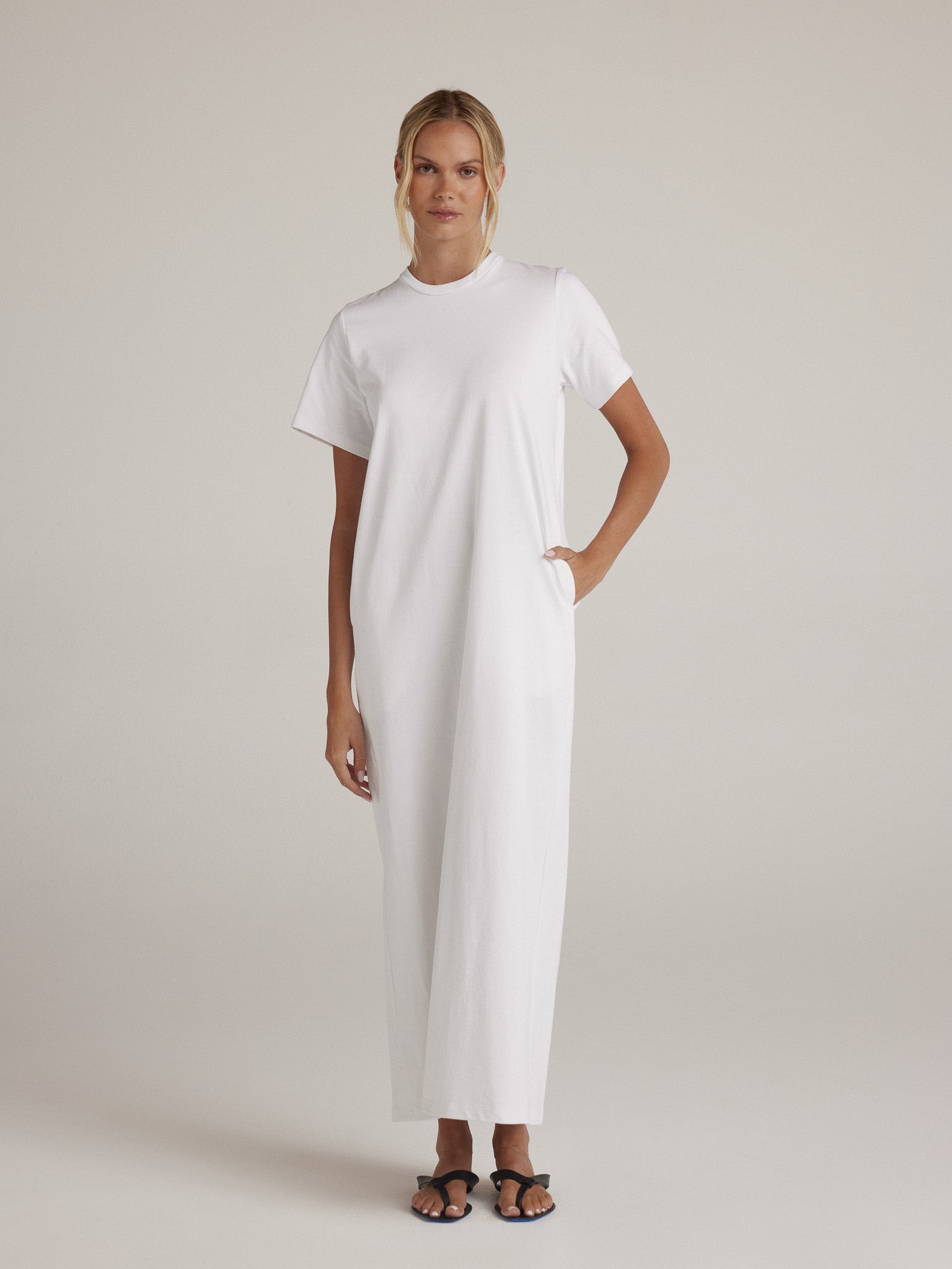T Shirt Maxi Dress Canada WALKER MAXI DRESS WHITE CLYQUE